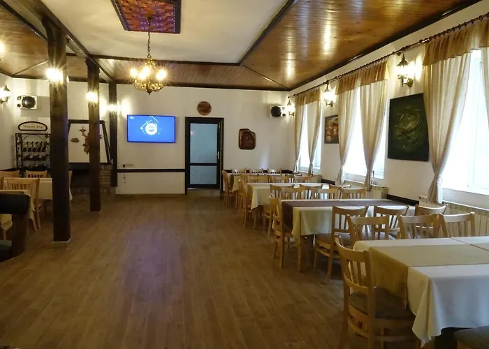 семеен орфей Hotel 2*